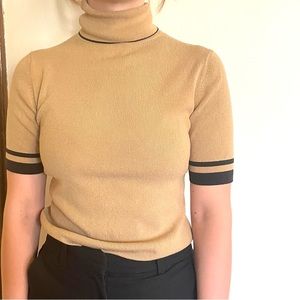 Ann Taylor Loft top, size S.